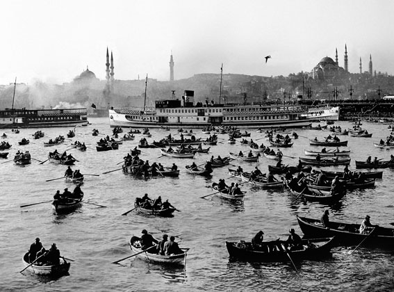 Fotoğraf okumaları ya da hariçten gazel okuma