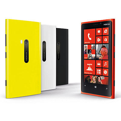 Nokia Lumia 920 ve Lumia 820 Türkiye’de