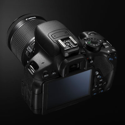 Canon iki yeni DSLR duyurdu