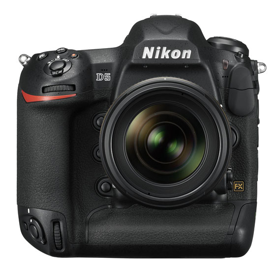 Nikon’un yeni amiral gemisi D5