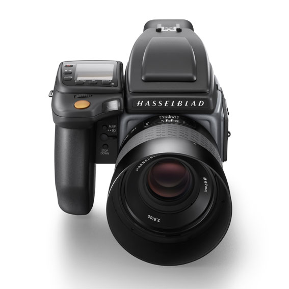 Hasselblad H6D 100MP’le geliyor!