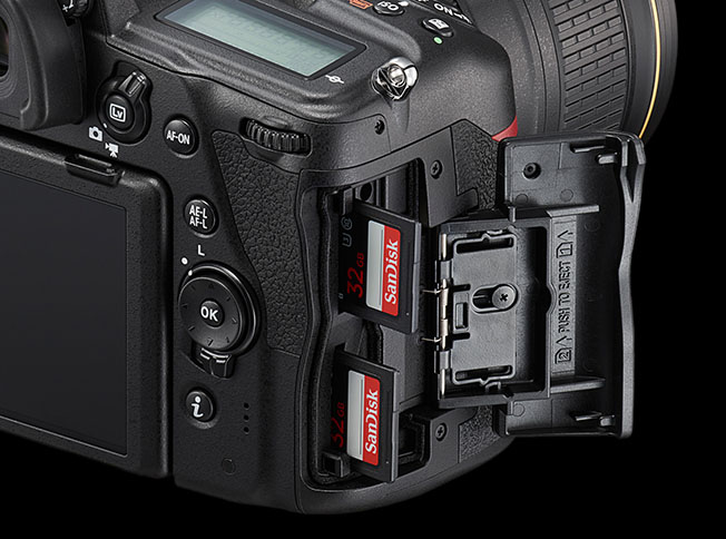 D780 24 120 4 double slot with 2 SD cards - Nikon D780
