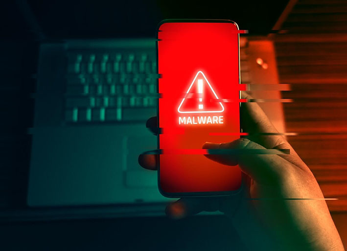 1644902485 phone hacked malware virus - Telefonunuzun saldırıya uğradığını nasıl anlarsınız?